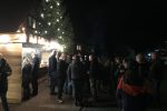 Weihnachtliche Stimmung vor dem Feuerwehrhaus