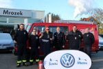 Neue T-Shirts und Pullover für die FF Neindorf